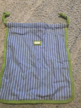 Ame & Lulu Canvas Drawstring Shoe Bag Blue White Chevron Green Travel Pouch